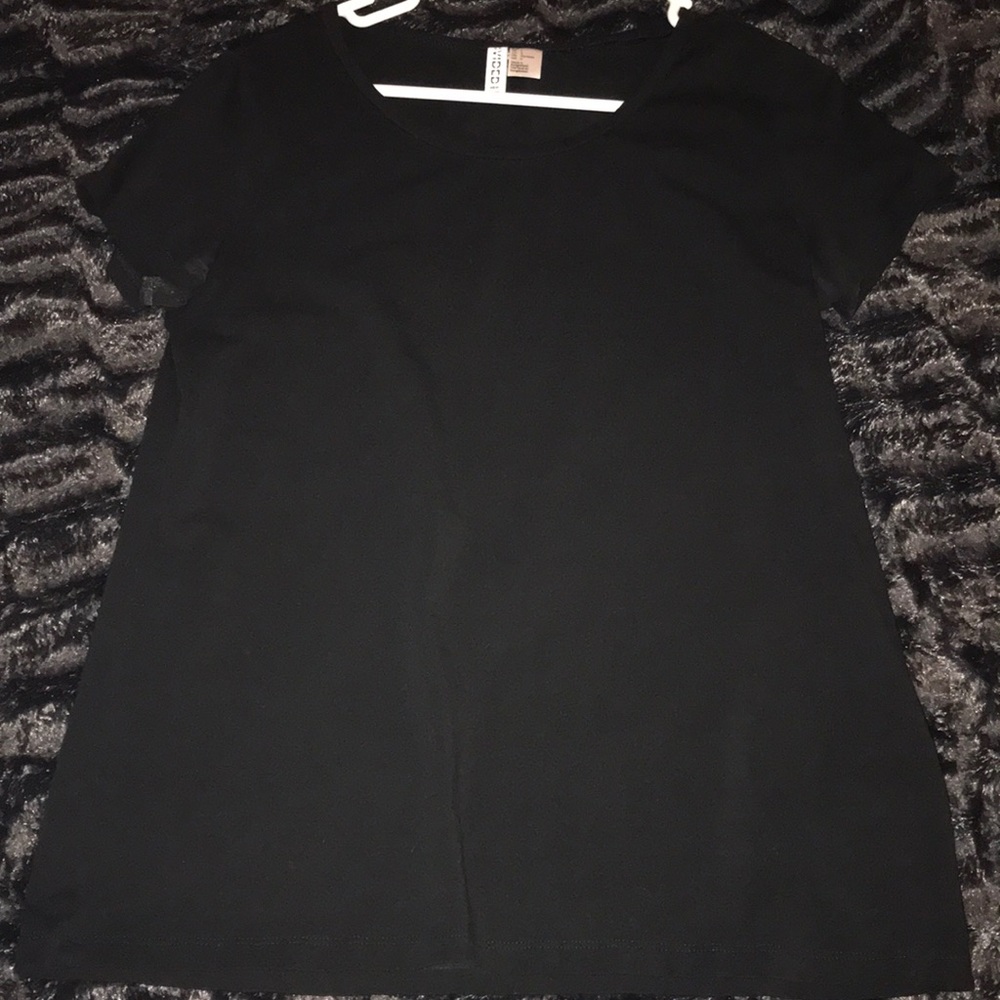 Black basic fitted top